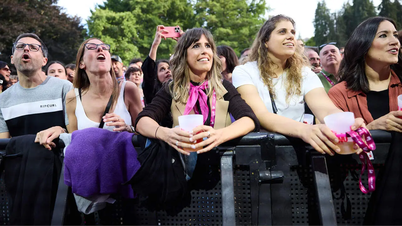 Concierto de Le&oacute;n Benavente en el Festival En Vivo en la Ciudadela de Pamplona. I&Ntilde;IGO ALZUGARAY