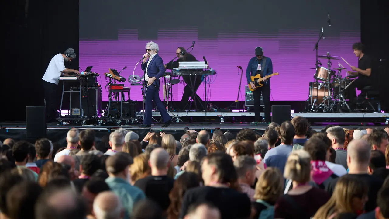 Concierto de Le&oacute;n Benavente en el Festival En Vivo en la Ciudadela de Pamplona. I&Ntilde;IGO ALZUGARAY