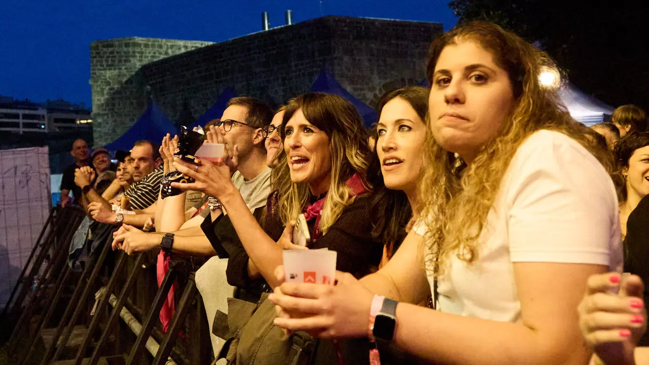 Concierto de Sidonie en el Festival En Vivo en la Ciudadela de Pamplona. I&Ntilde;IGO ALZUGARAY