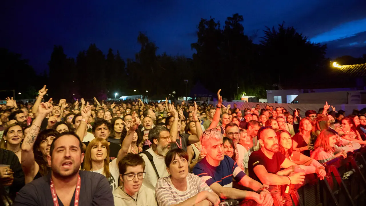 Concierto de Sidonie en el Festival En Vivo en la Ciudadela de Pamplona. I&Ntilde;IGO ALZUGARAY
