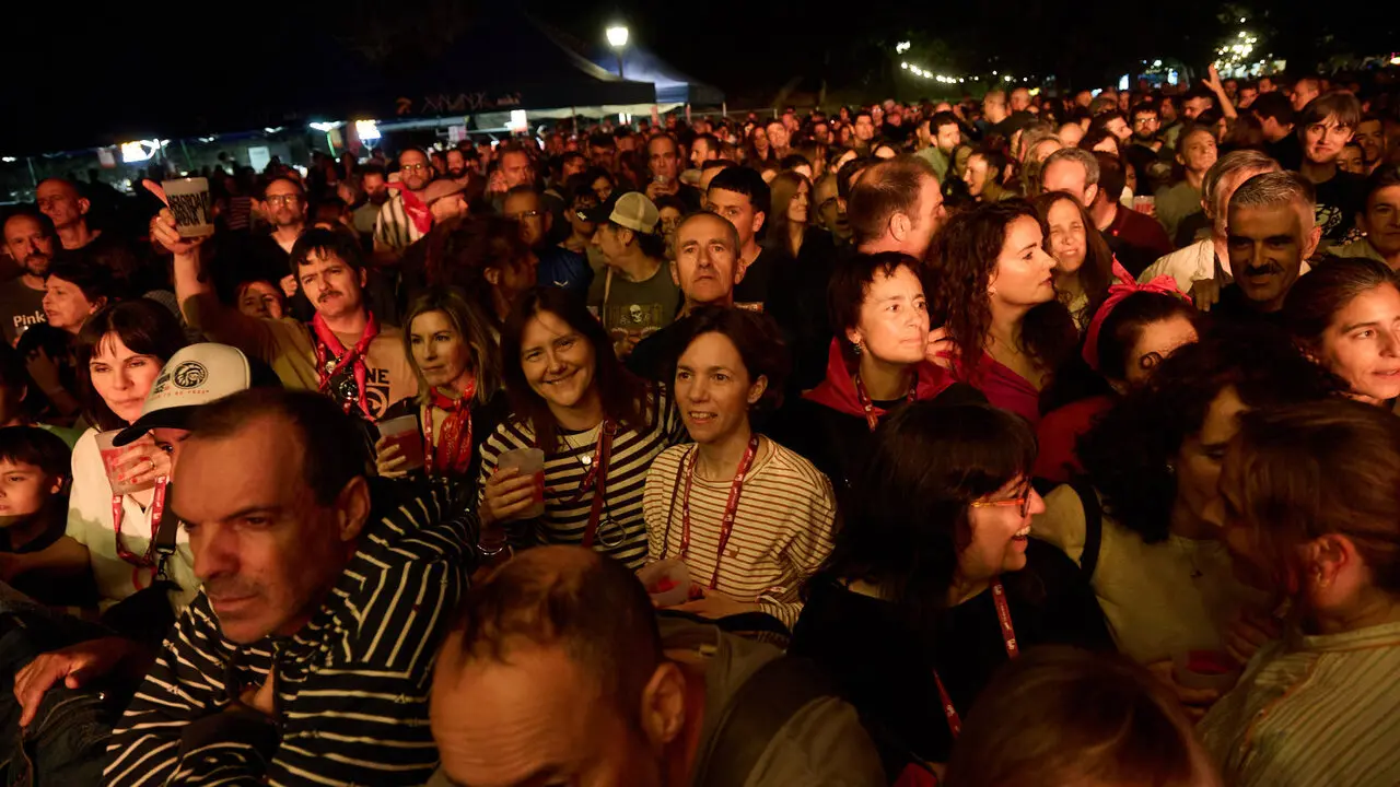 Concierto de Sidonie en el Festival En Vivo en la Ciudadela de Pamplona. I&Ntilde;IGO ALZUGARAY