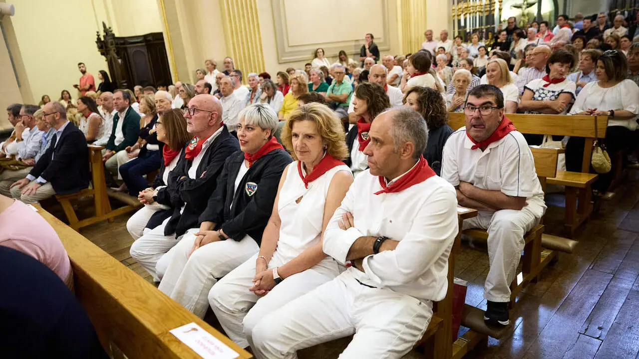 Misa del 6 de junio en la Capilla de San Ferm&iacute;n de la iglesia de San Lorenzo con motivo del sexto pelda&ntilde;o de la escalera sanferminera de 2026. I&Ntilde;IGO ALZUGARAY