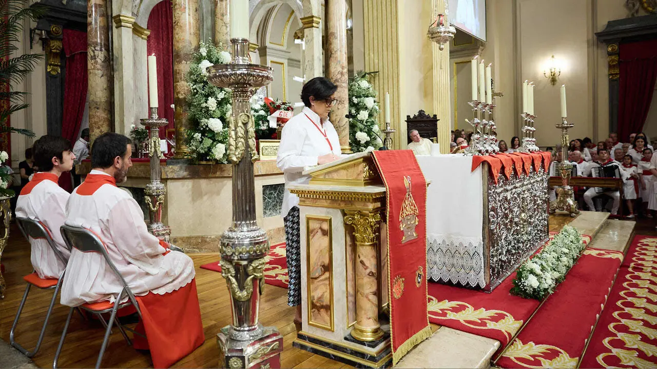 Misa del 6 de junio en la Capilla de San Ferm&iacute;n de la iglesia de San Lorenzo con motivo del sexto pelda&ntilde;o de la escalera sanferminera de 2026. I&Ntilde;IGO ALZUGARAY