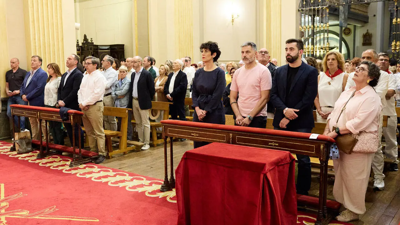 Misa del 6 de junio en la Capilla de San Ferm&iacute;n de la iglesia de San Lorenzo con motivo del sexto pelda&ntilde;o de la escalera sanferminera de 2026. I&Ntilde;IGO ALZUGARAY