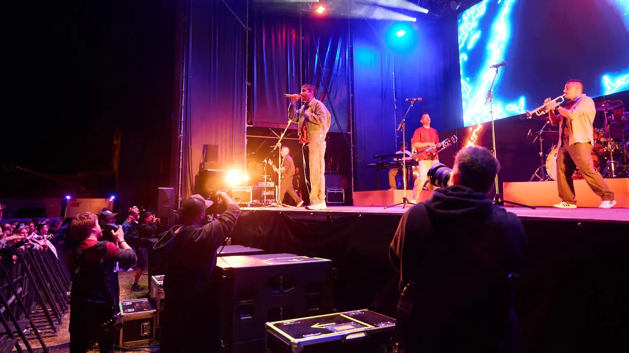 Concierto de En Tol Sarmiento (E.T.S.)  en el Festival En Vivo en la Ciudadela de Pamplona. I&Ntilde;IGO ALZUGARAY