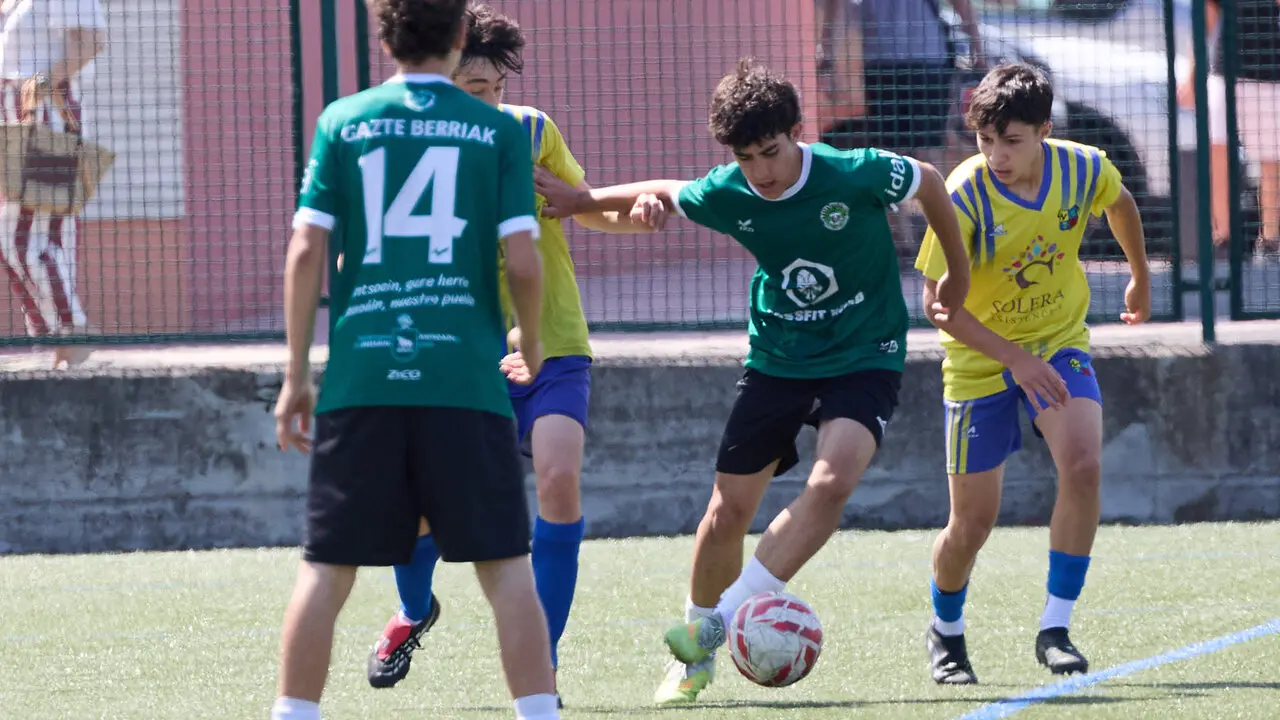 XXXIV edici&oacute;n del Memorial Santi Macaya del colegio Luis Amig&oacute;. I&Ntilde;IGO ALZUGARAY