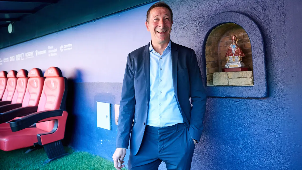 Presentaci&oacute;n de Luis Miguel Ramis como nuevo entrenador de Osasuna. I&Ntilde;IGO ALZUGARAY