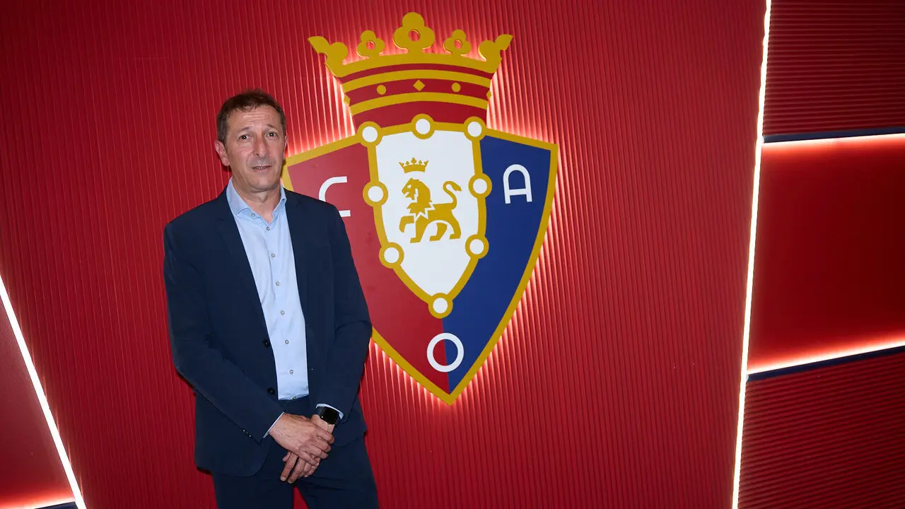 Presentaci&oacute;n de Luis Miguel Ramis como nuevo entrenador de Osasuna. I&Ntilde;IGO ALZUGARAY