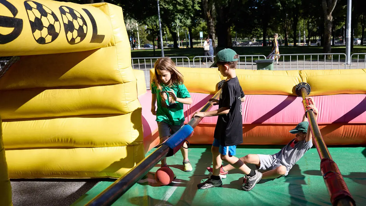 Fiesta del Club Agroalimentario A-UNA, impulsado por UAGN, UCAN y ALINAR, en el Parque Antoniutti de Pamplona. I&Ntilde;IGO ALZUGARAY