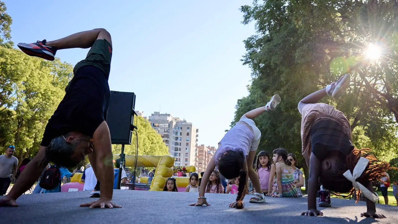 Fiesta del Club Agroalimentario A-UNA, impulsado por UAGN, UCAN y ALINAR, en el Parque Antoniutti de Pamplona. I&Ntilde;IGO ALZUGARAY