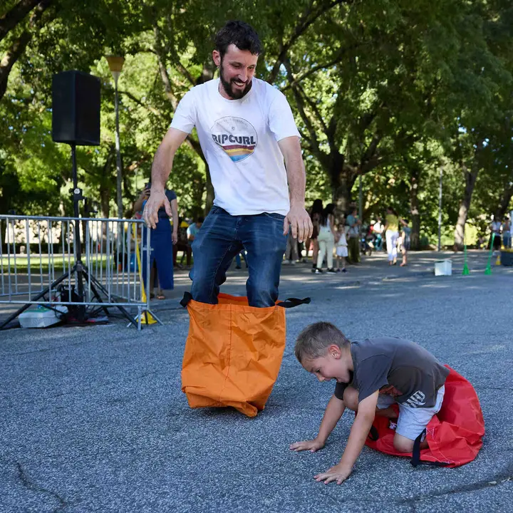 Fiesta del Club Agroalimentario A-UNA, impulsado por UAGN, UCAN y ALINAR, en el Parque Antoniutti de Pamplona. I&Ntilde;IGO ALZUGARAY