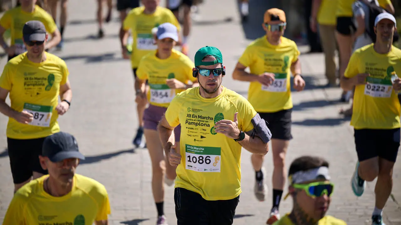 XII Marcha Contra el C&aacute;ncer en Pamplona. PABLO LASAOSA