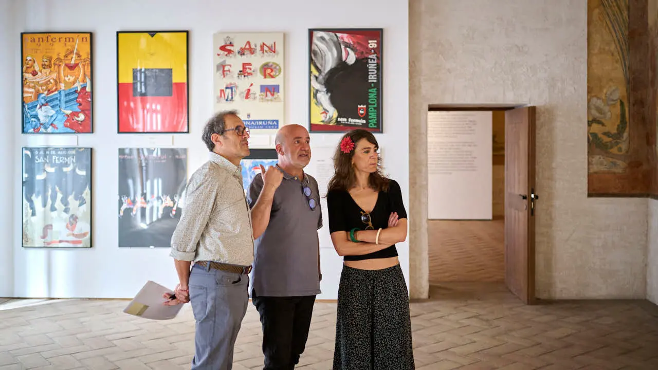 Exposici&oacute;n de carteles de la historia de San Ferm&iacute;n en el Condestable. PABLO LASAOSA