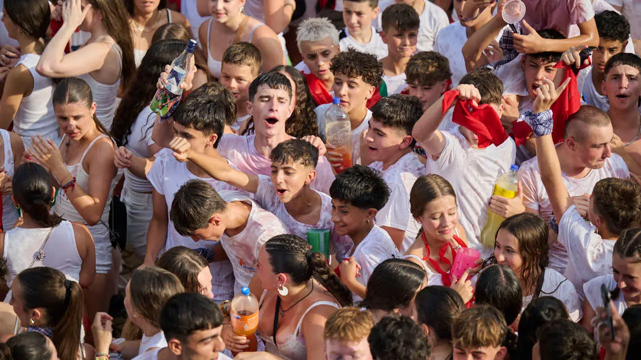 Comienzo de las fiestas de Bara&ntilde;ain 2026. PABLO LASAOSA