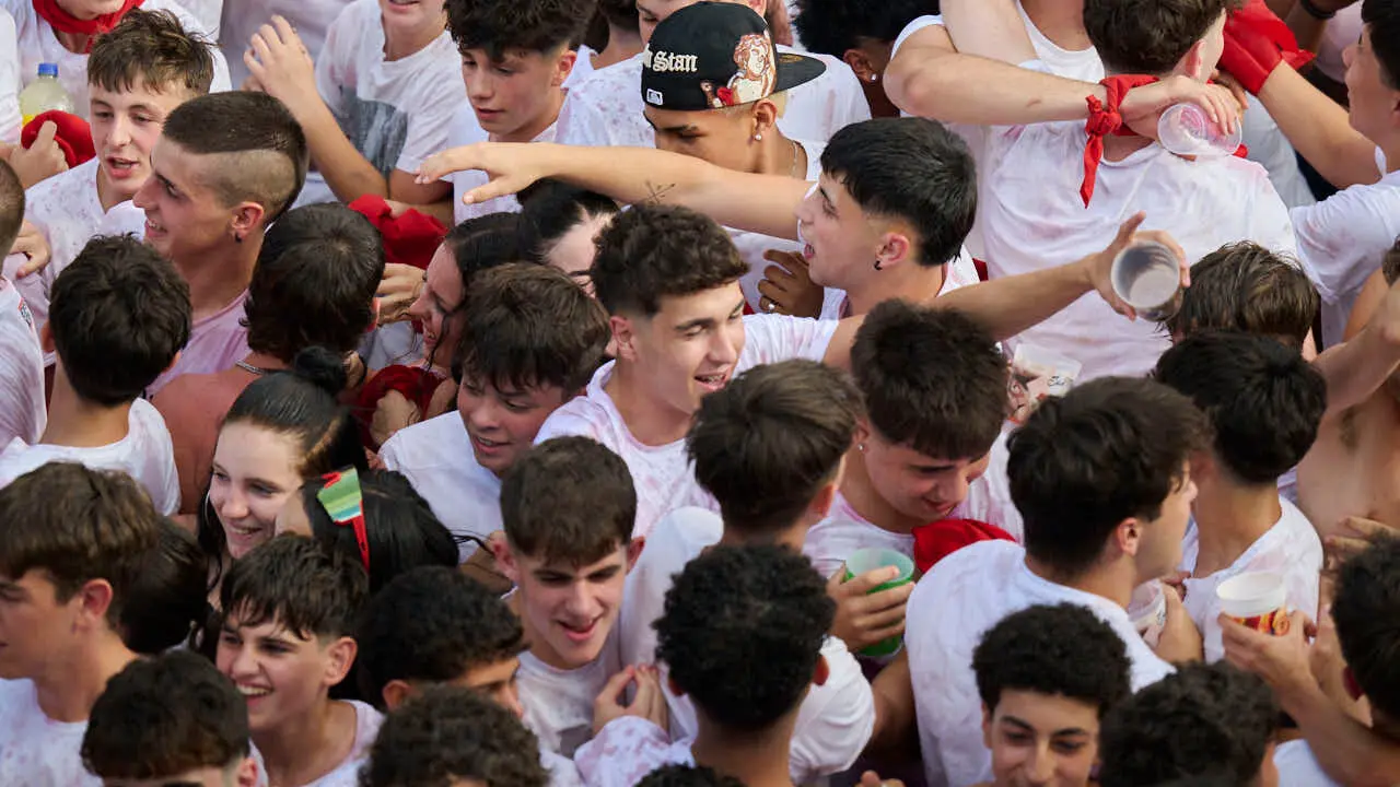 Comienzo de las fiestas de Bara&ntilde;ain 2026. PABLO LASAOSA