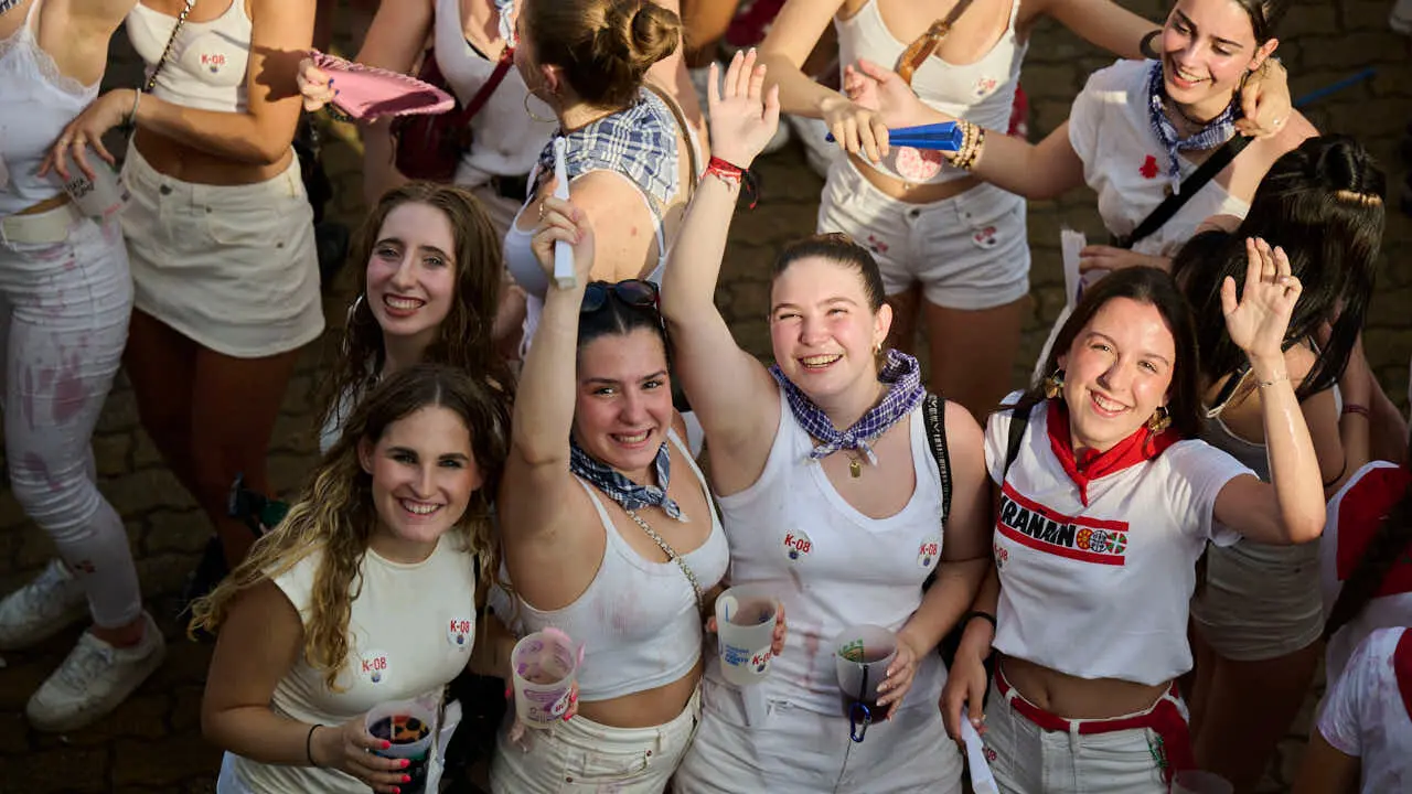 Comienzo de las fiestas de Bara&ntilde;ain 2026. PABLO LASAOSA