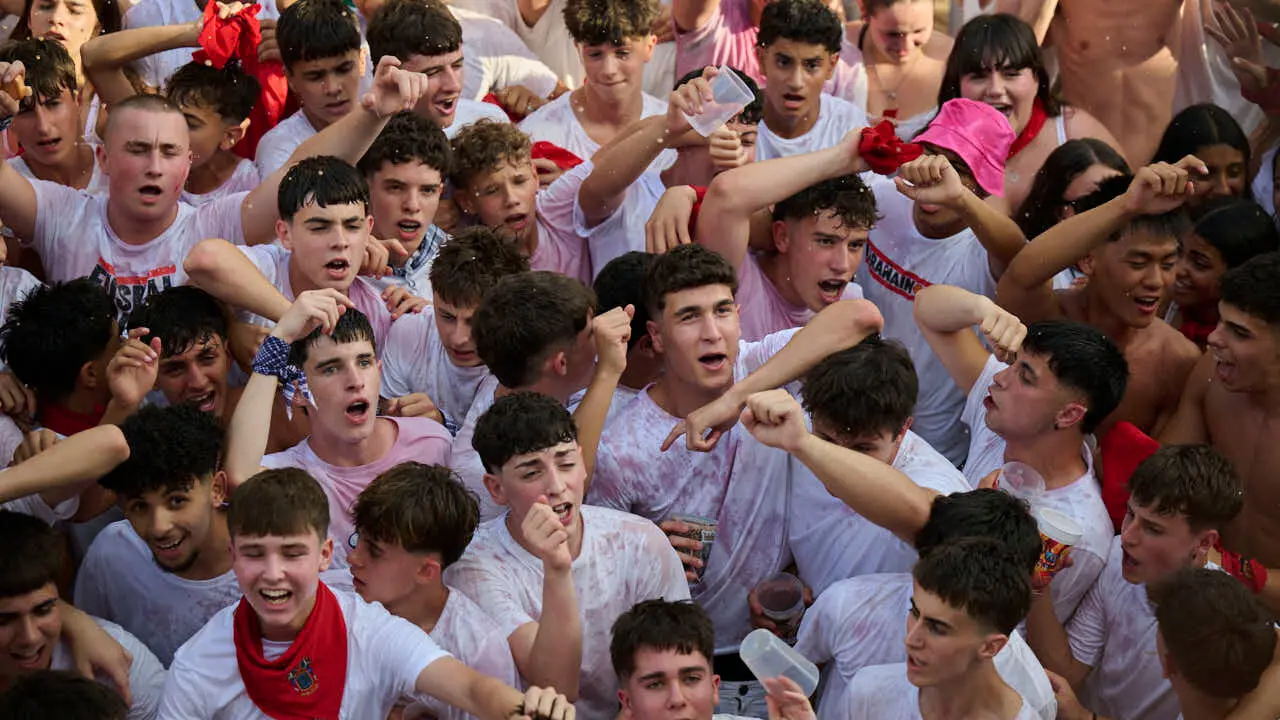 Comienzo de las fiestas de Bara&ntilde;ain 2026. PABLO LASAOSA