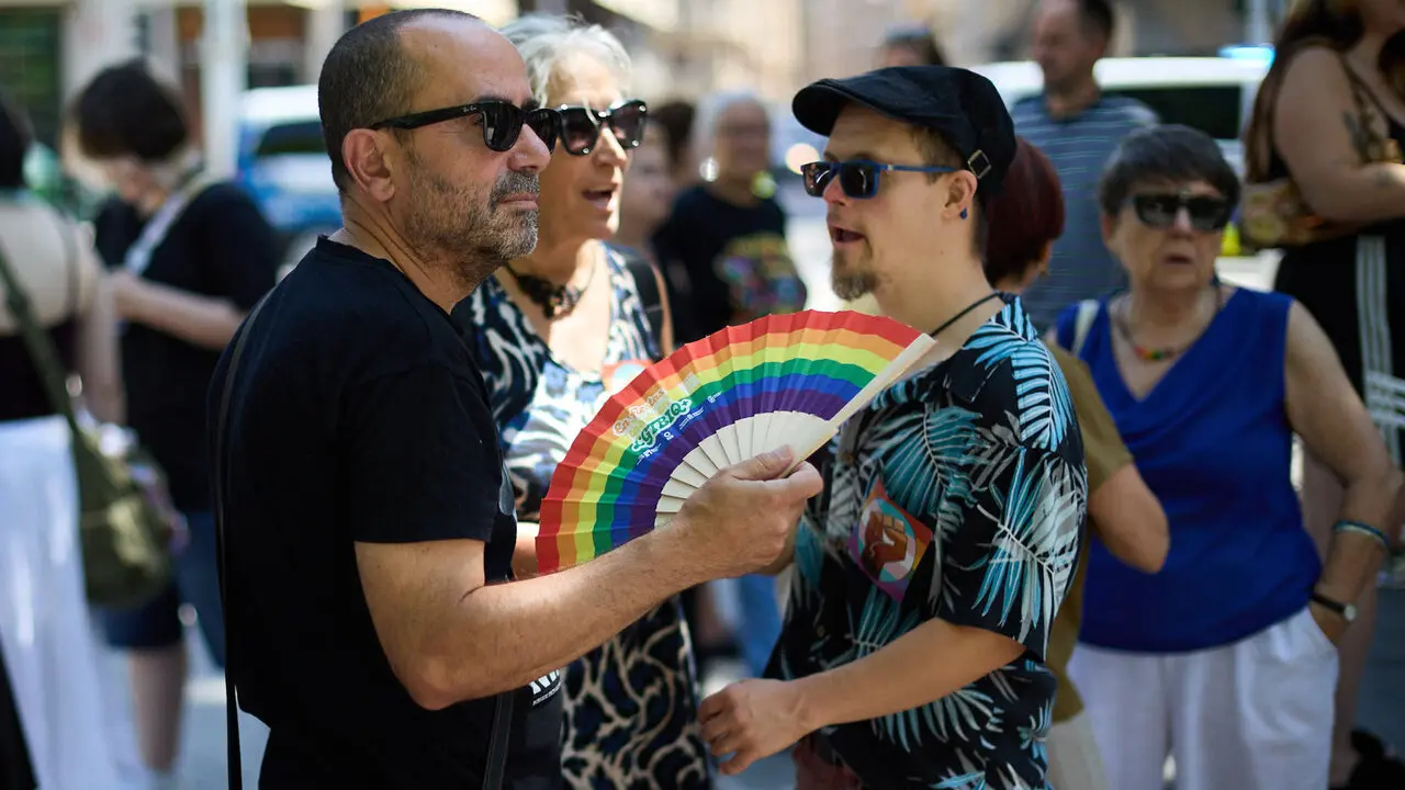 Manifestaci&oacute;n convocada por la plataforma 28J con motivo del D&iacute;a Internacional del Orgullo LGTBI+ en Pamplona. I&Ntilde;IGO ALZUGARAY