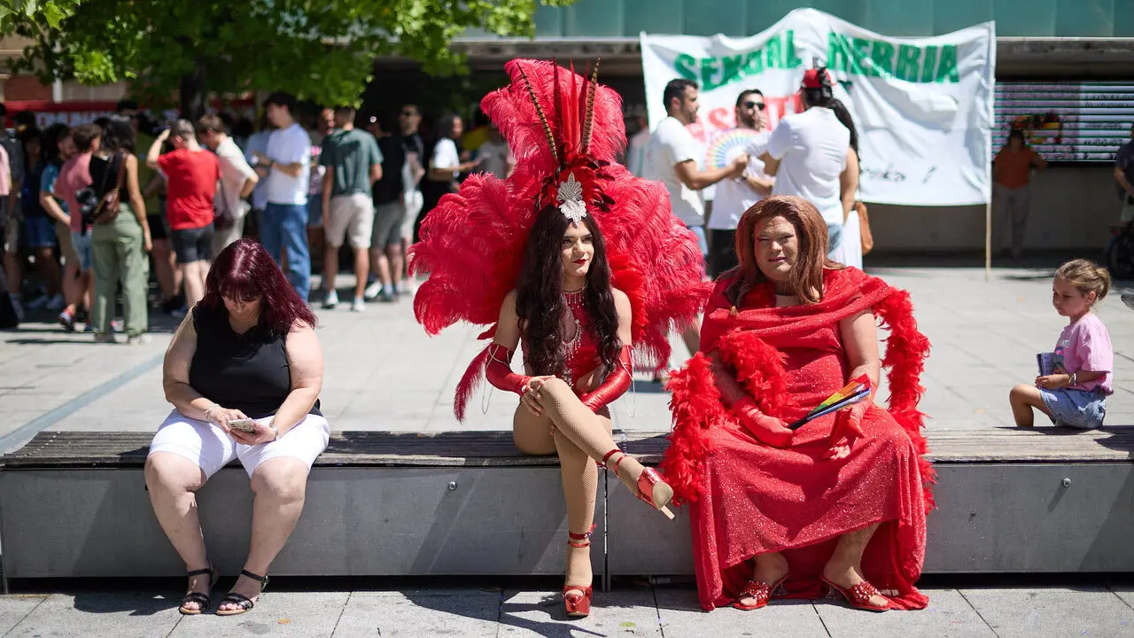 Manifestaci&oacute;n convocada por la plataforma 28J con motivo del D&iacute;a Internacional del Orgullo LGTBI+ en Pamplona. I&Ntilde;IGO ALZUGARAY