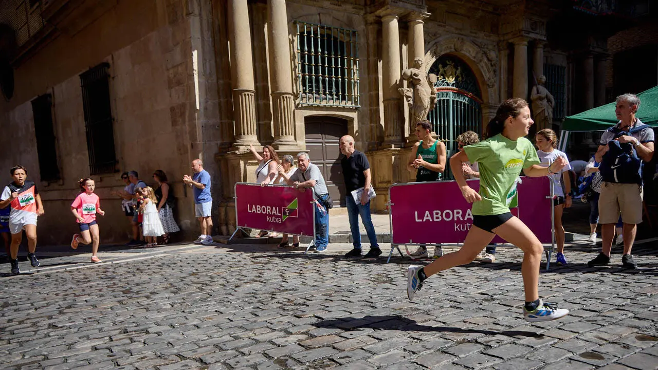 Carrera del Encierro 2026 organizada por la pe&ntilde;a La Jarana. I&Ntilde;IGO ALZUGARAY
