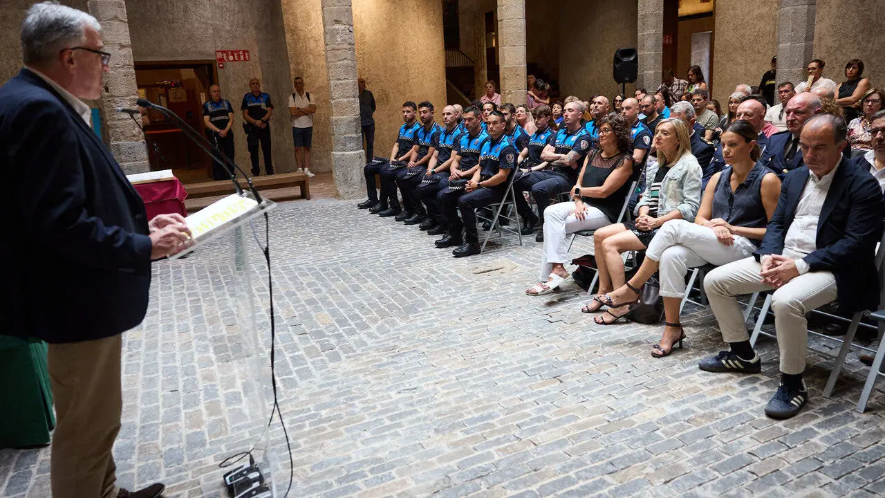 Acto de nombramiento de nuevos y nuevas agentes de la Polic&iacute;a Municipal de Pamplona. I&Ntilde;IGO ALZUGARAY