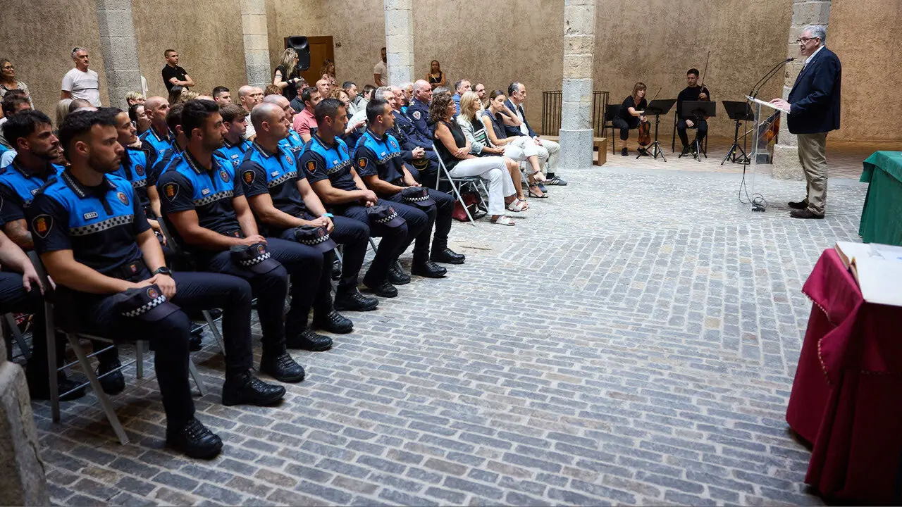Acto de nombramiento de nuevos y nuevas agentes de la Polic&iacute;a Municipal de Pamplona. I&Ntilde;IGO ALZUGARAY