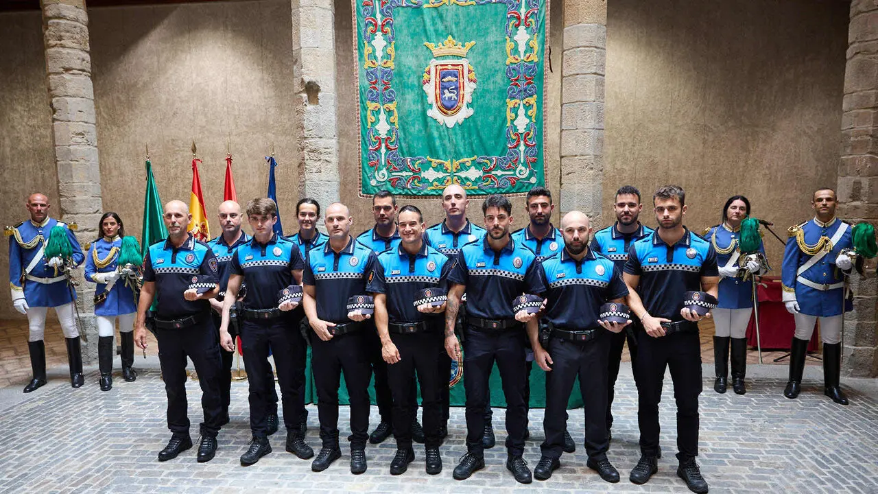 Acto de nombramiento de nuevos y nuevas agentes de la Polic&iacute;a Municipal de Pamplona. I&Ntilde;IGO ALZUGARAY