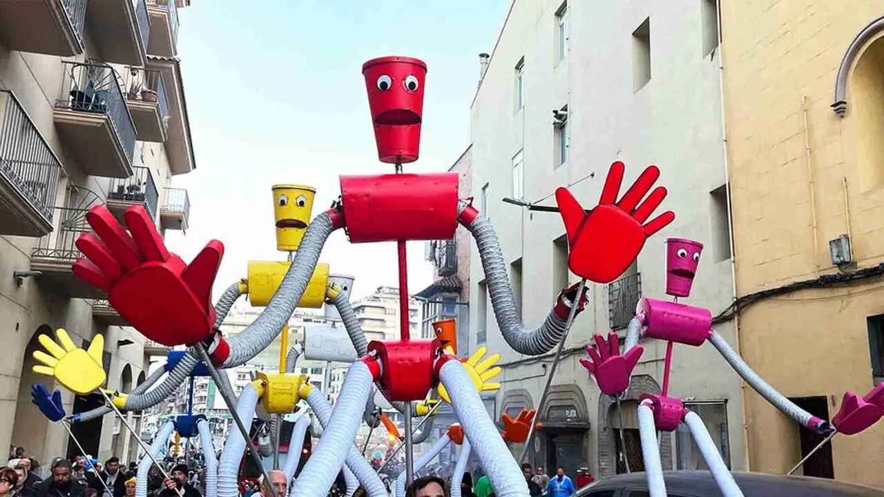 La compa&ntilde;&iacute;a catalana Act&uacute;a Producciones traer&aacute; dos espect&aacute;culos diferentes para los d&iacute;as 6 y 7, bajo el t&iacute;tulo &lsquo;Robobops&rsquo; y &lsquo;El peque&ntilde;o Lilo&rsquo;.