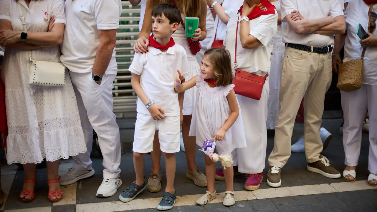 Procesi&oacute;n de San Ferm&iacute;n 2026 por las calles de Pamplona. I&Ntilde;IGO ALZUGARAY