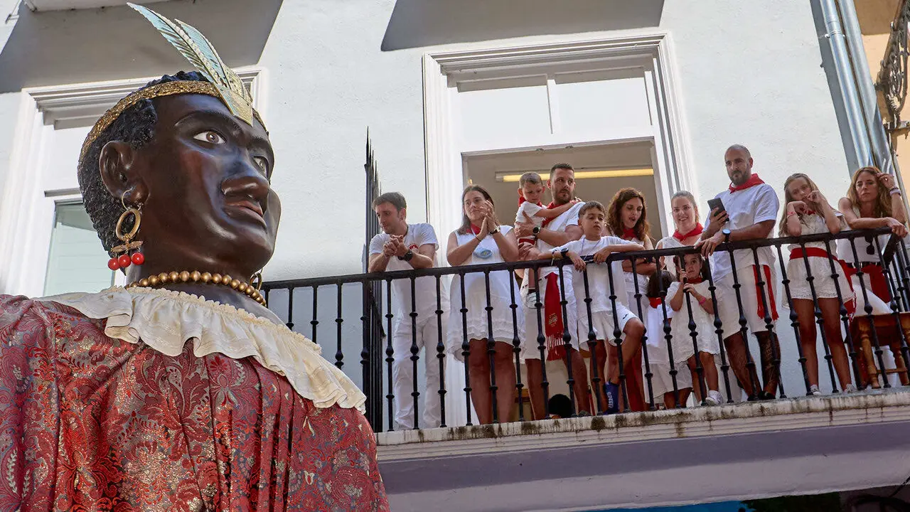 Procesi&oacute;n de San Ferm&iacute;n 2026 por las calles de Pamplona. I&Ntilde;IGO ALZUGARAY