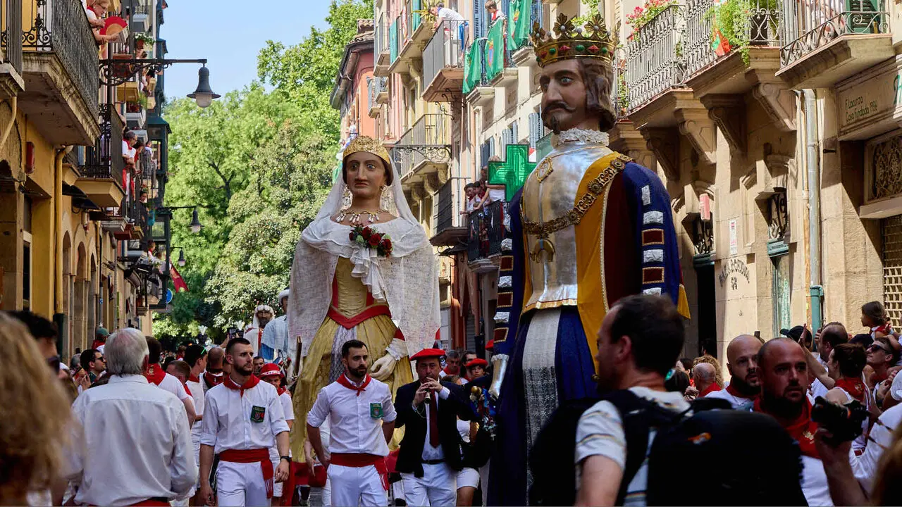 Procesi&oacute;n de San Ferm&iacute;n 2026 por las calles de Pamplona. I&Ntilde;IGO ALZUGARAY