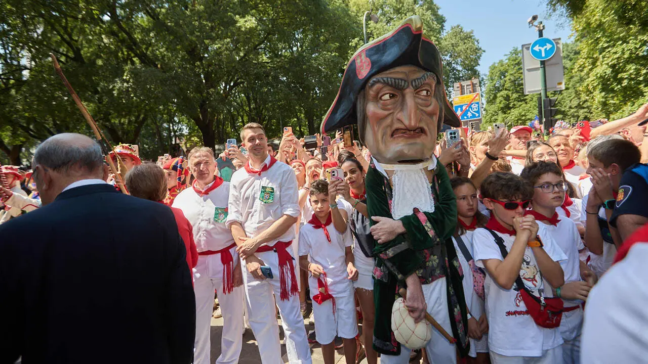 Procesi&oacute;n de San Ferm&iacute;n 2026 por las calles de Pamplona. I&Ntilde;IGO ALZUGARAY