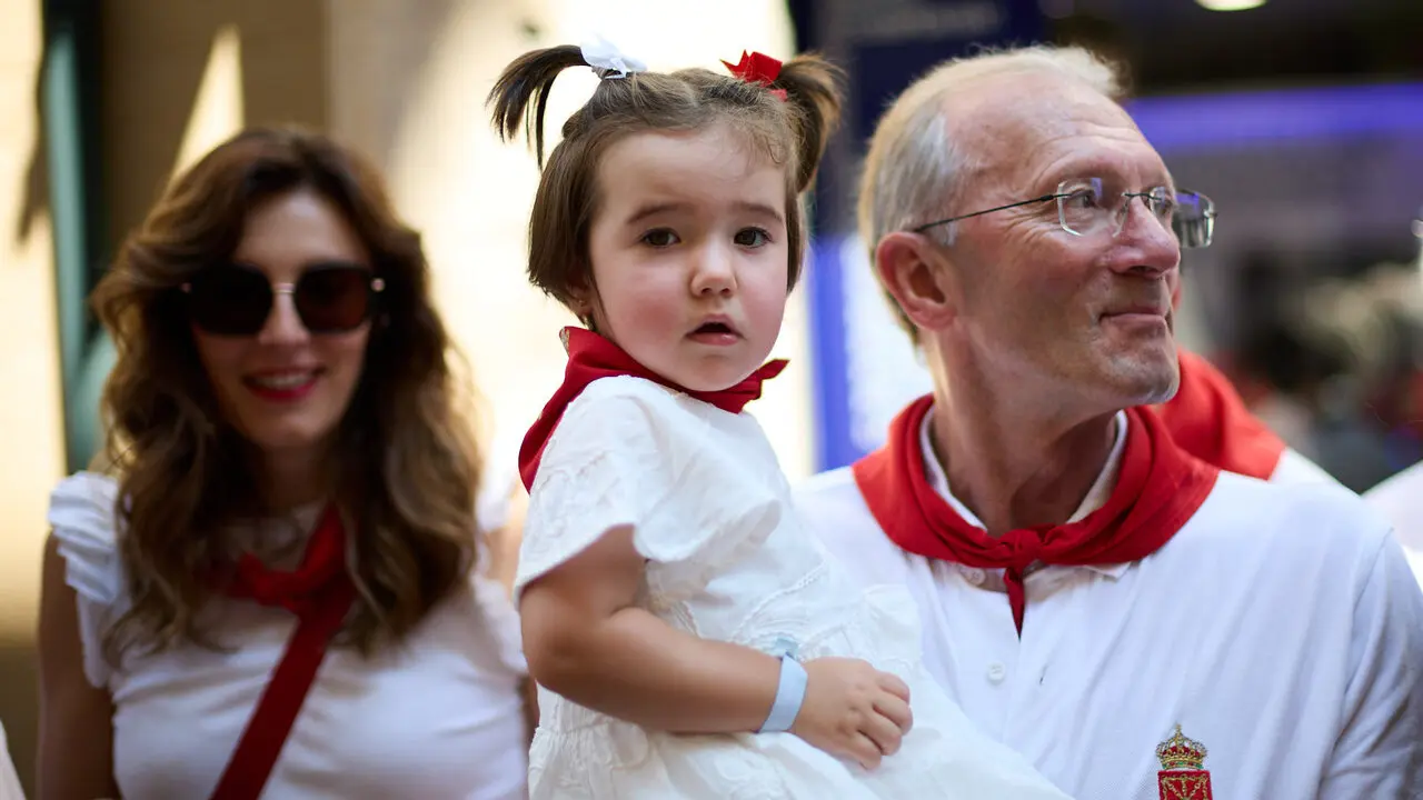 Procesi&oacute;n de San Ferm&iacute;n 2026 por las calles de Pamplona. I&Ntilde;IGO ALZUGARAY