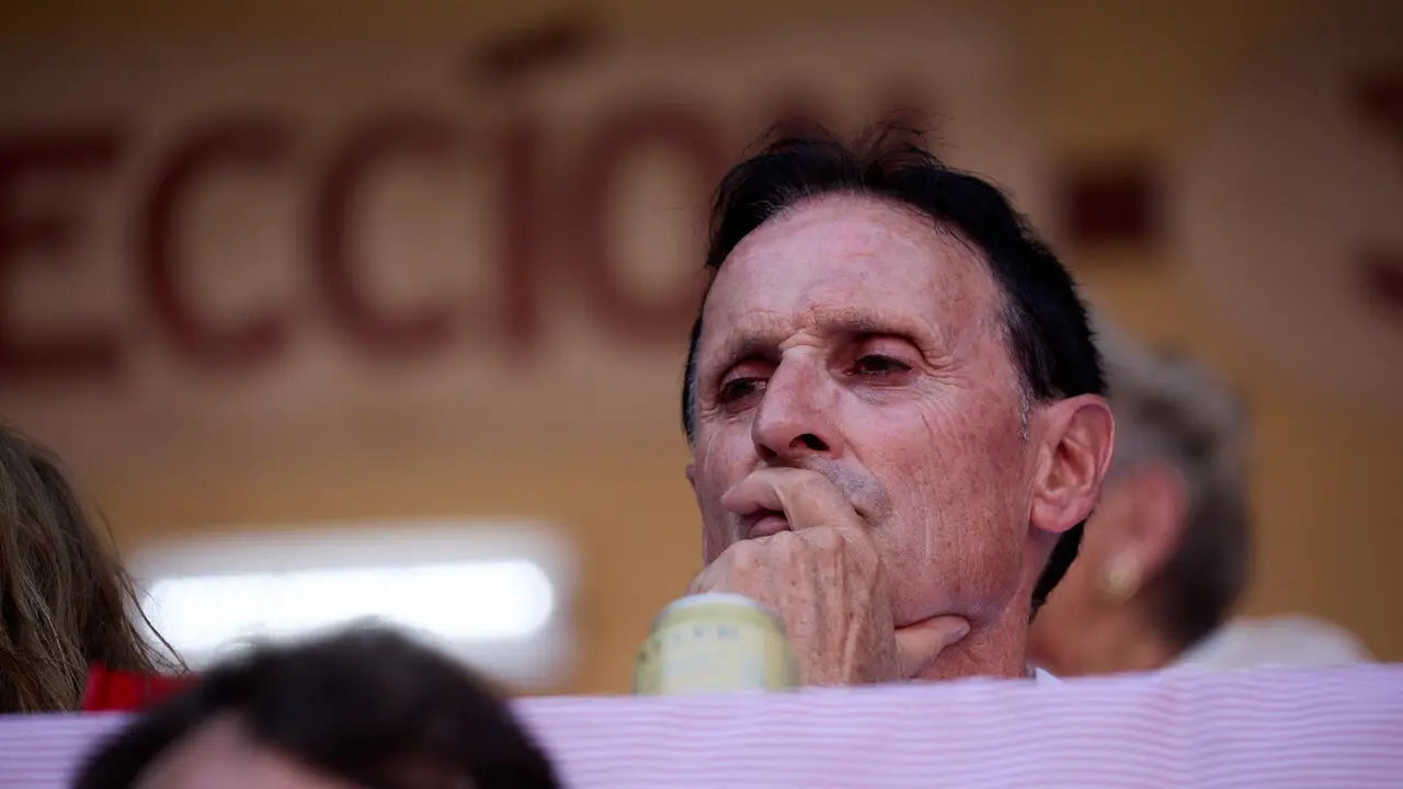 Los tendidos de la Plaza de Toros de Pamplona durante la primera corrida de la Feria del Toro de San Ferm&iacute;n 2026. I&Ntilde;IGO ALZUGARAY