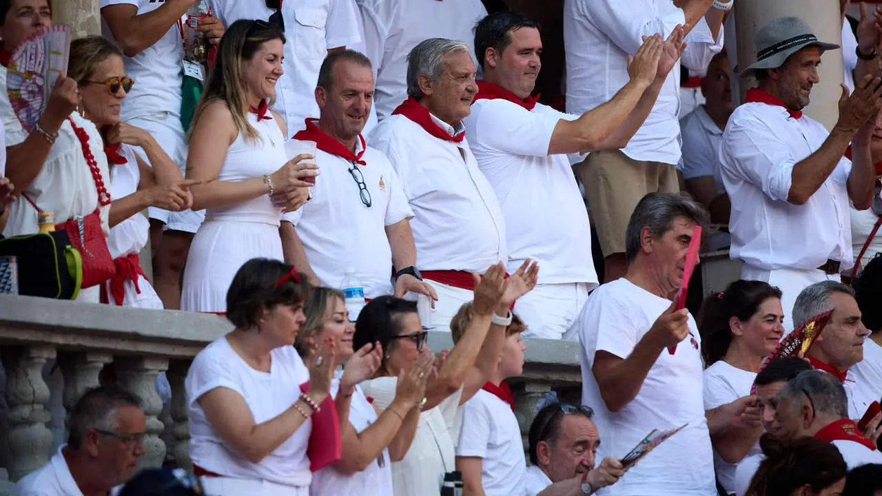 Los tendidos de la Plaza de Toros de Pamplona durante la primera corrida de la Feria del Toro de San Ferm&iacute;n 2026. I&Ntilde;IGO ALZUGARAY