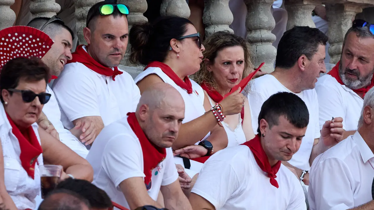 Los tendidos de la Plaza de Toros de Pamplona durante la primera corrida de la Feria del Toro de San Ferm&iacute;n 2026. I&Ntilde;IGO ALZUGARAY