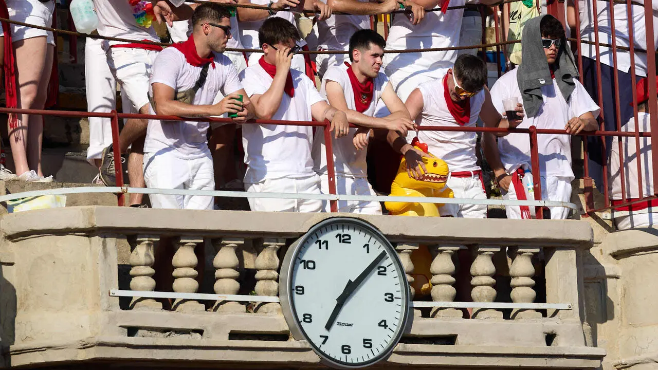 Los tendidos de la Plaza de Toros de Pamplona durante la primera corrida de la Feria del Toro de San Ferm&iacute;n 2026. I&Ntilde;IGO ALZUGARAY