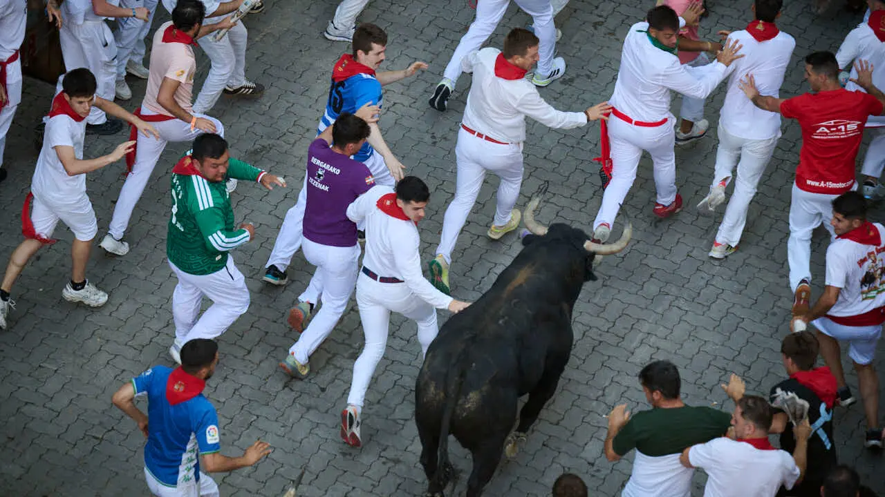 Segundo encierro de San Ferm&iacute;n 2026 con toros de Cebada Gago en Telef&oacute;nica. PABLO LASAOSA