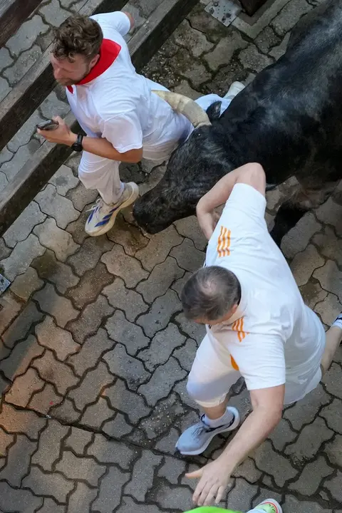 Segundo encierro de las fiestas de San Ferm&iacute;n 2026 con toros de la ganader&iacute;a gaditana de Cebada Gago. EFE