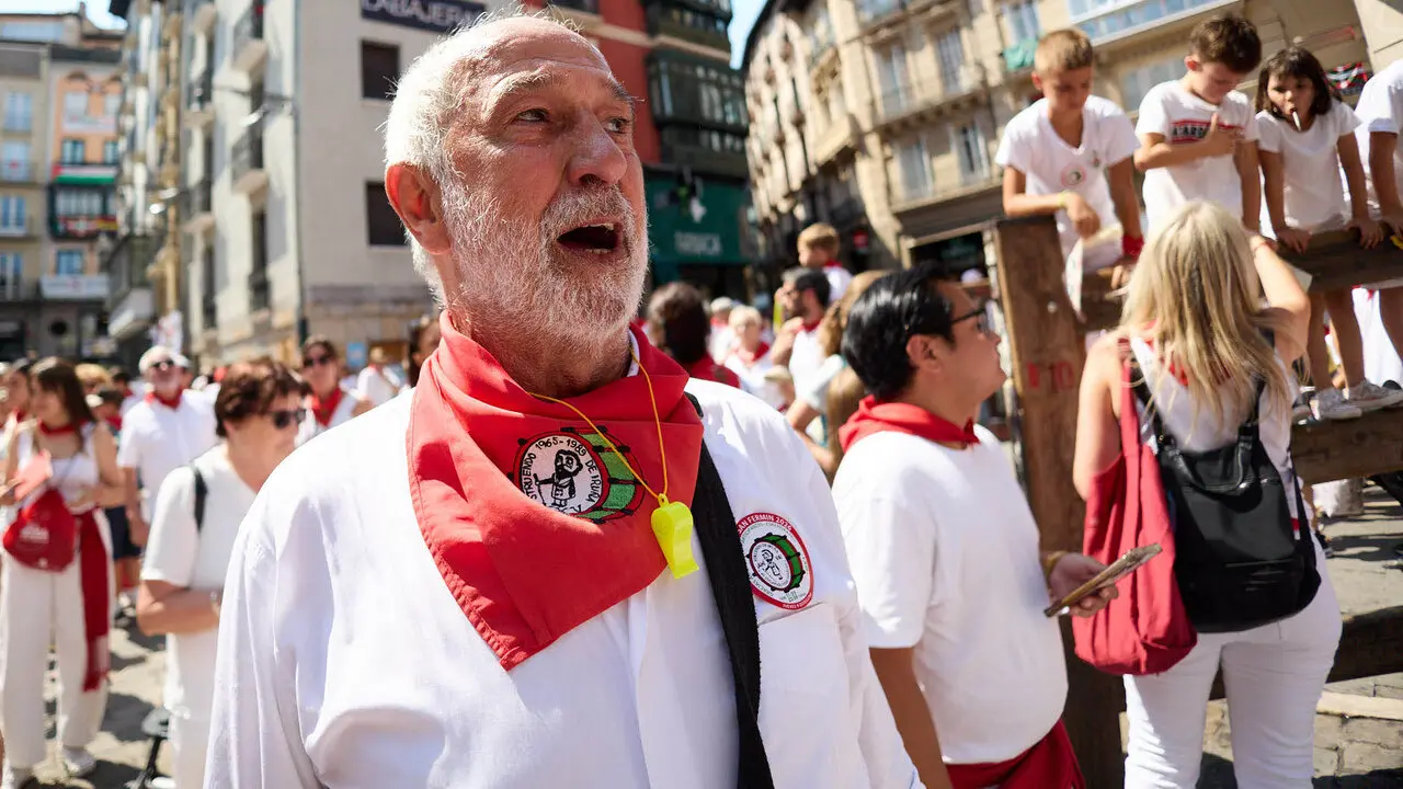 Struendo de Iru&ntilde;a Txiki por las calles de Pamplona durante las Fiestas de San Ferm&iacute;n 2026. I&Ntilde;IGO ALZUGARAY