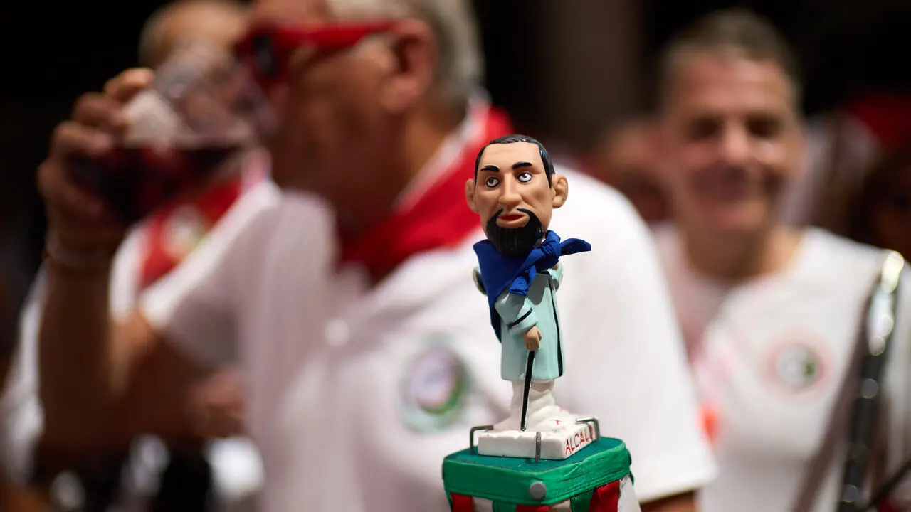 Struendo de Iru&ntilde;a Txiki por las calles de Pamplona durante las Fiestas de San Ferm&iacute;n 2026. I&Ntilde;IGO ALZUGARAY