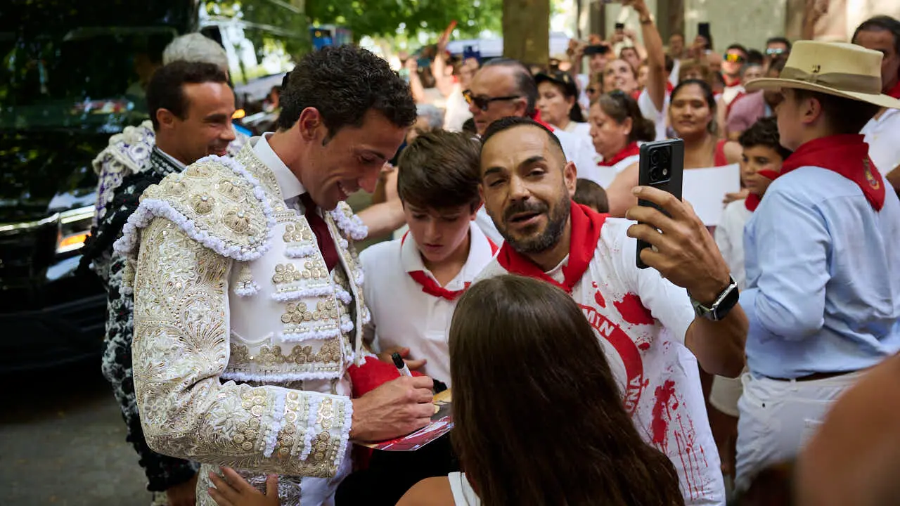 Tercera corrida de la Feria del Toro de Pamplona durante San Ferm&iacute;n 2026 de la ganader&iacute;a Victoriano del R&iacute;o para Alejandro Talavante, Roca Rey y David de Miranda. PABLO LASAOSA
