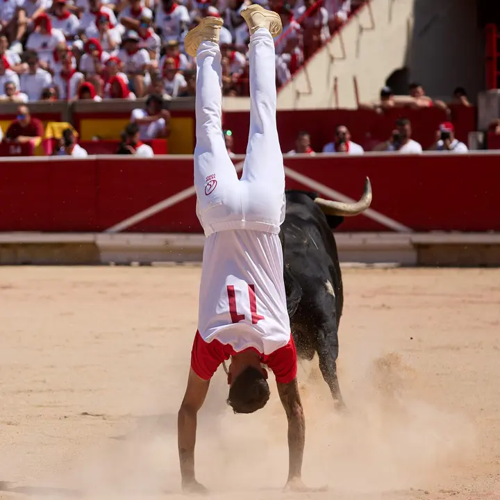 Concurso Nacional de Recortadores en la Plaza de Toros de Pamplona durante las fiestas de San Ferm&iacute;n 2026. I&Ntilde;IGO ALZUGARAY