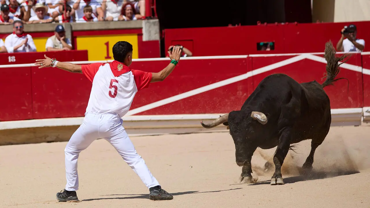 Concurso Nacional de Recortadores en la Plaza de Toros de Pamplona durante las fiestas de San Ferm&iacute;n 2026. I&Ntilde;IGO ALZUGARAY