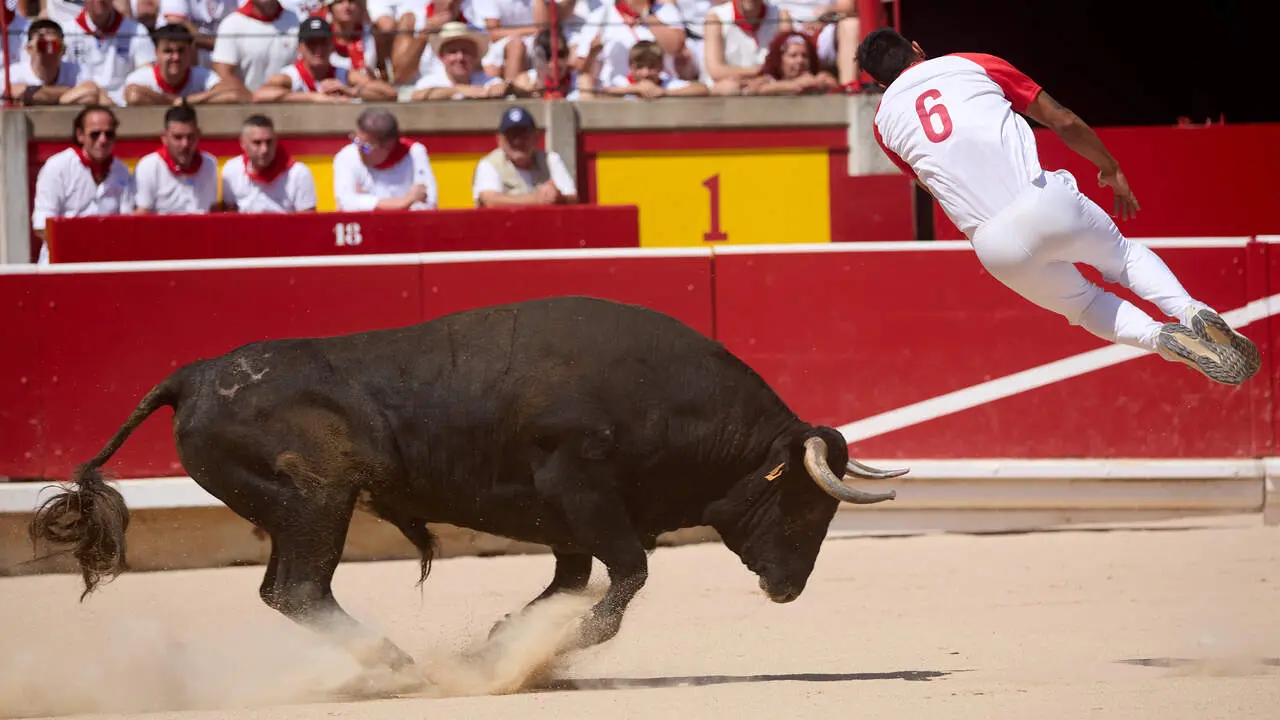 Concurso Nacional de Recortadores en la Plaza de Toros de Pamplona durante las fiestas de San Ferm&iacute;n 2026. I&Ntilde;IGO ALZUGARAY