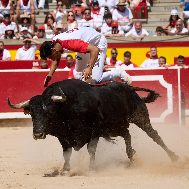 Concurso Nacional de Recortadores en la Plaza de Toros de Pamplona durante las fiestas de San Ferm&iacute;n 2026. I&Ntilde;IGO ALZUGARAY
