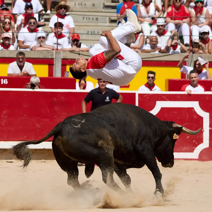 Concurso Nacional de Recortadores en la Plaza de Toros de Pamplona durante las fiestas de San Ferm&iacute;n 2026. I&Ntilde;IGO ALZUGARAY