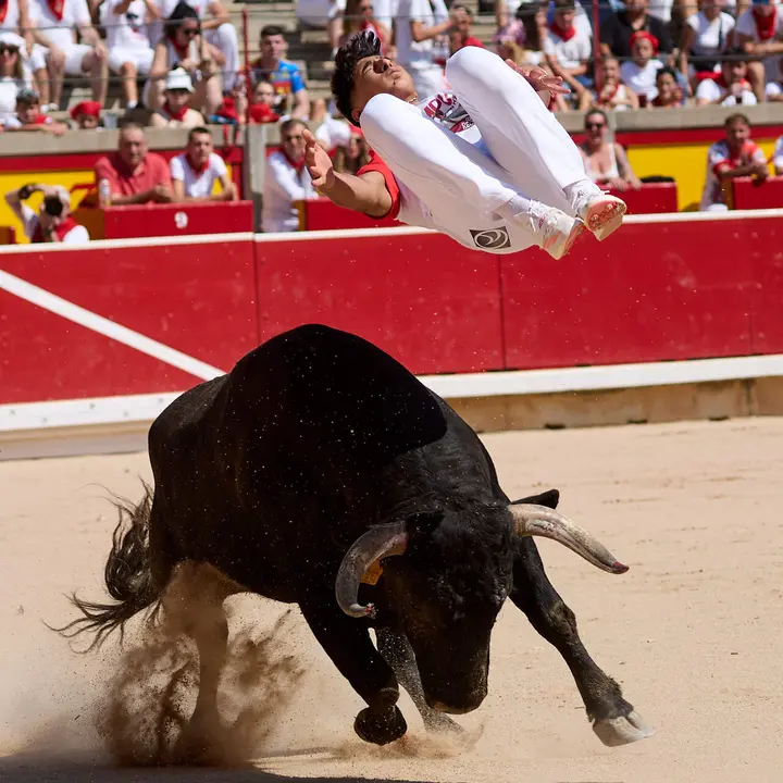 Concurso Nacional de Recortadores en la Plaza de Toros de Pamplona durante las fiestas de San Ferm&iacute;n 2026. I&Ntilde;IGO ALZUGARAY