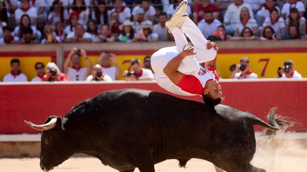 Concurso Nacional de Recortadores en la Plaza de Toros de Pamplona durante las fiestas de San Ferm&iacute;n 2026. I&Ntilde;IGO ALZUGARAY