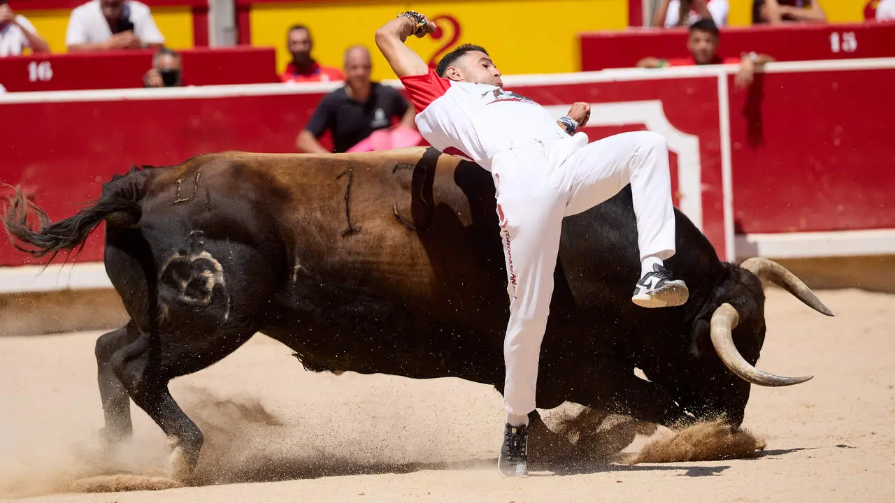 Concurso Nacional de Recortadores en la Plaza de Toros de Pamplona durante las fiestas de San Ferm&iacute;n 2026. I&Ntilde;IGO ALZUGARAY